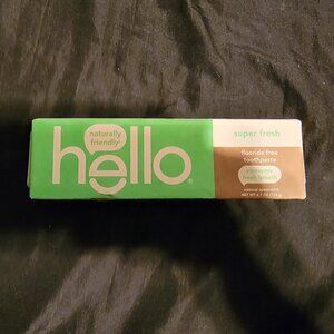 Super Fresh Fluoride Free Spearmint Toothpaste 4.7 OZ